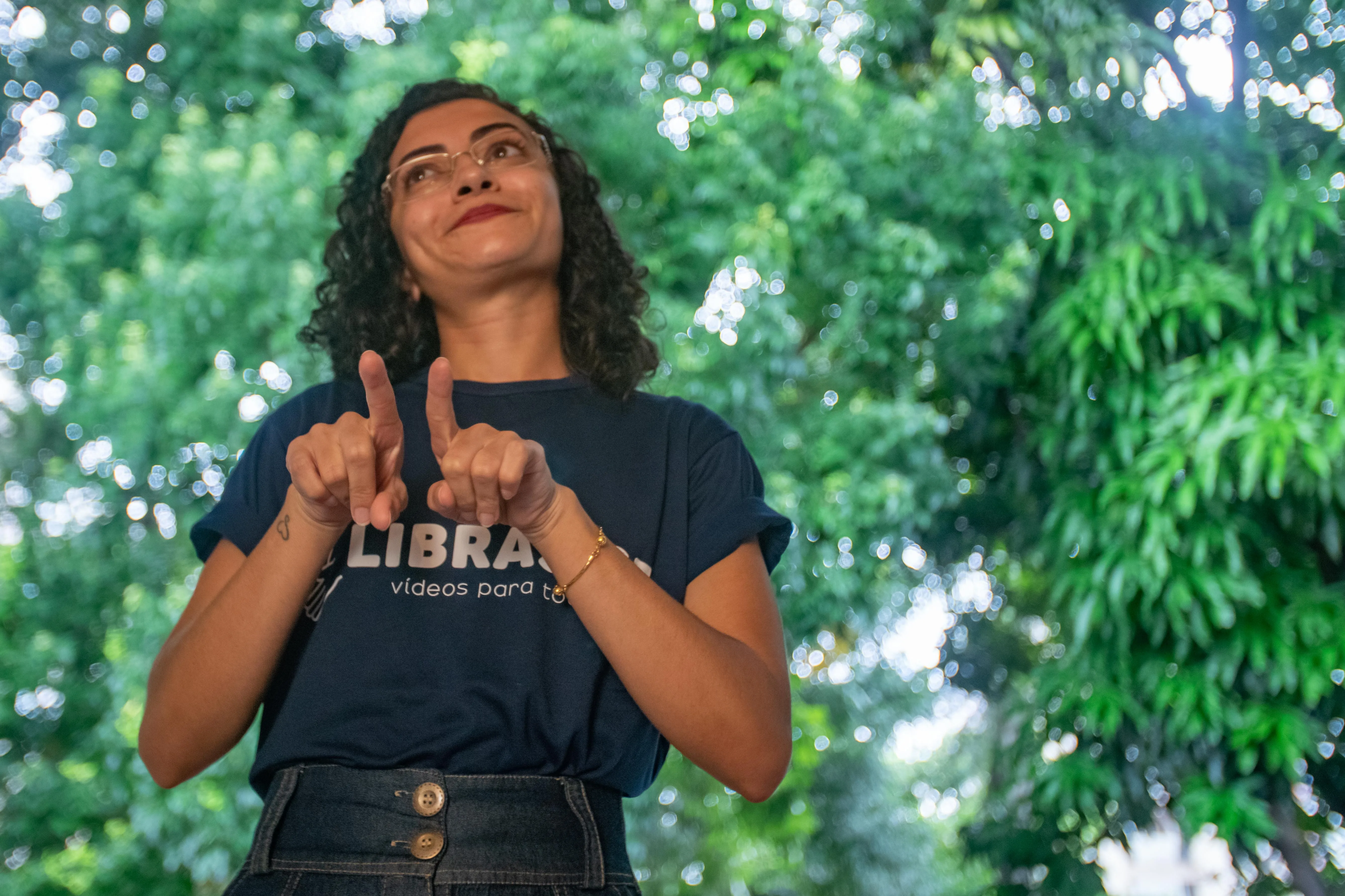 Gravação de videoaula acessível em estúdio LIBRAS.SE